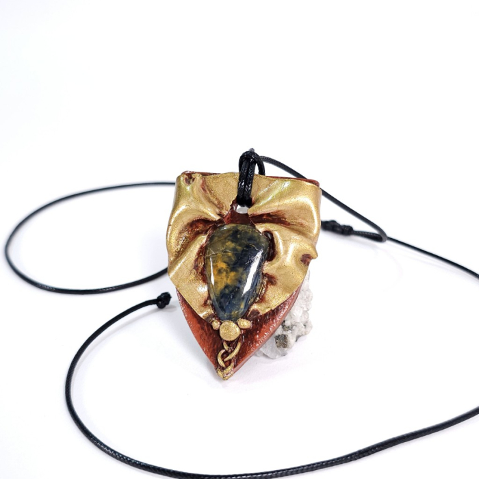 Pandantiv statement din neolit și lut polimeric – design original și handmade [6]