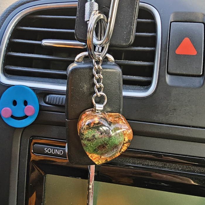 Breloc din pietre naturale zoisit cu rubin [7]