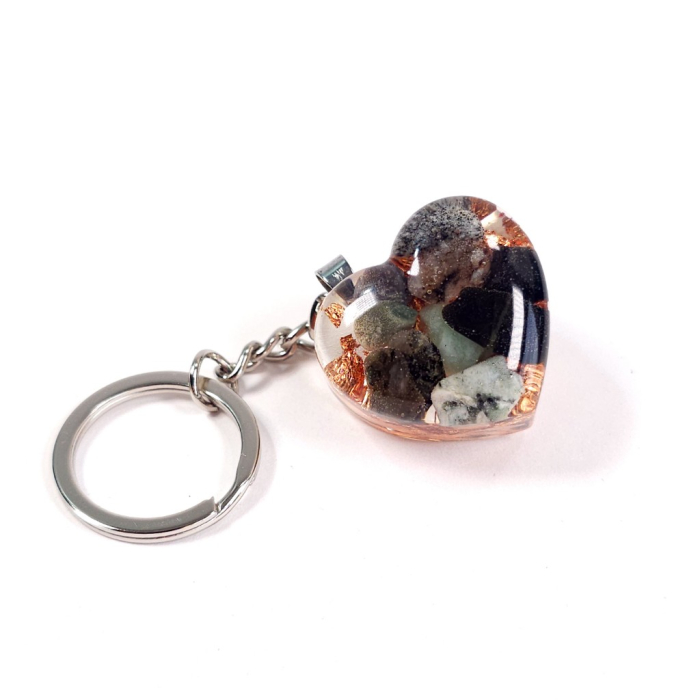 Breloc orgonic inima cu smarald [3]