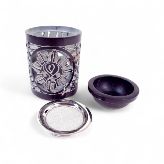 Candelă pentru arderea de tămâie sau uleiuri volatile, din sfalerit [9]