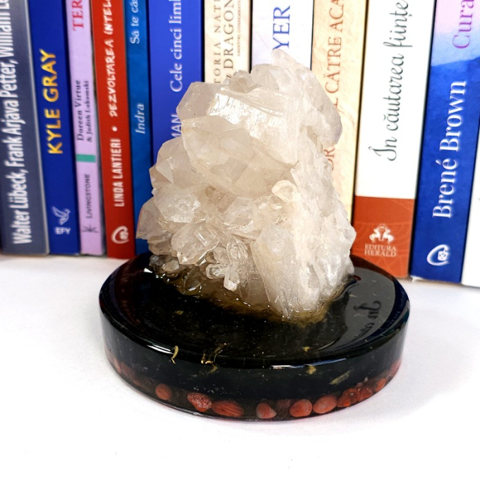 Cluster  din cuarț alb pe suport orgonic din turmalina neagră [5]