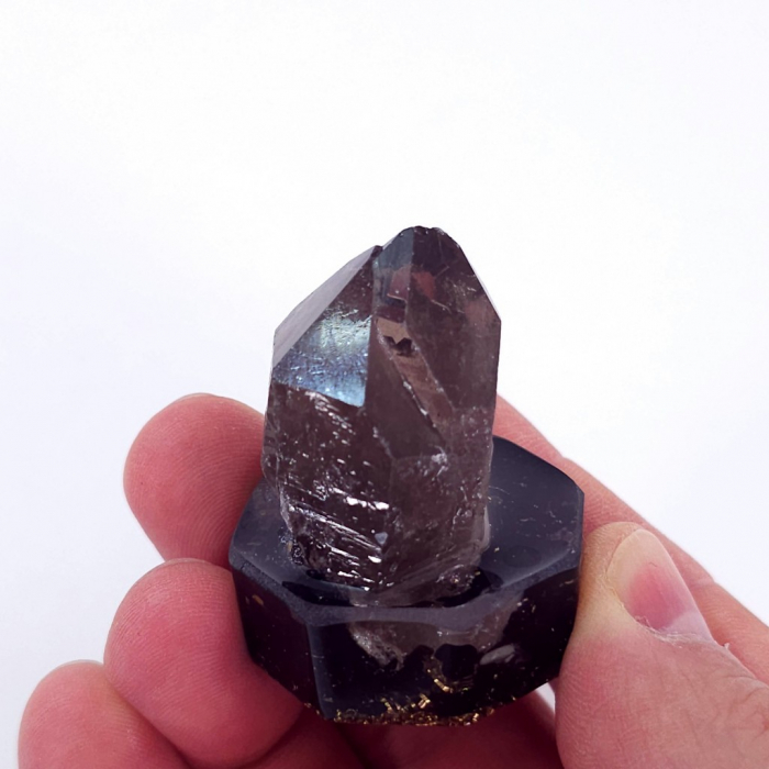Cuart fumuriu varf natural pe suport orgon [3]