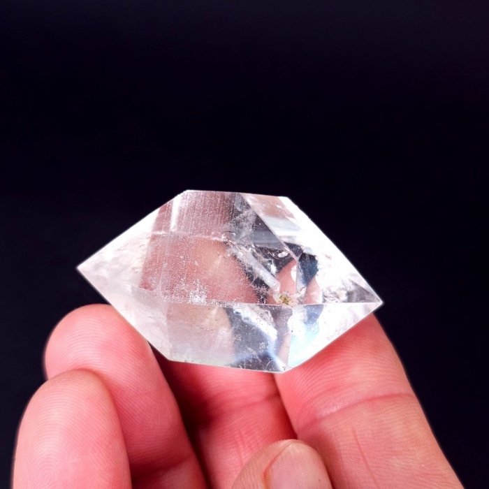 Cristal de cuart cu doua terminatii [2]