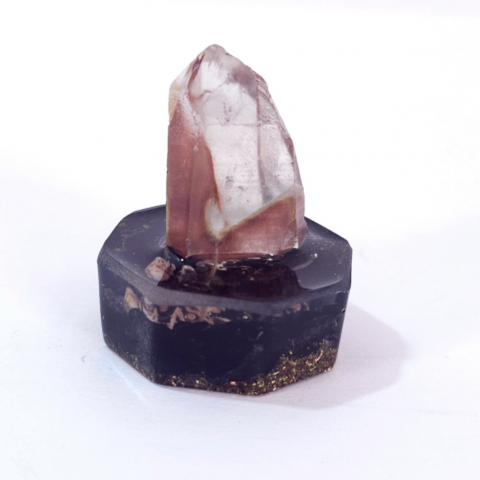 Cuart varf natural cu insertii de fier [2]