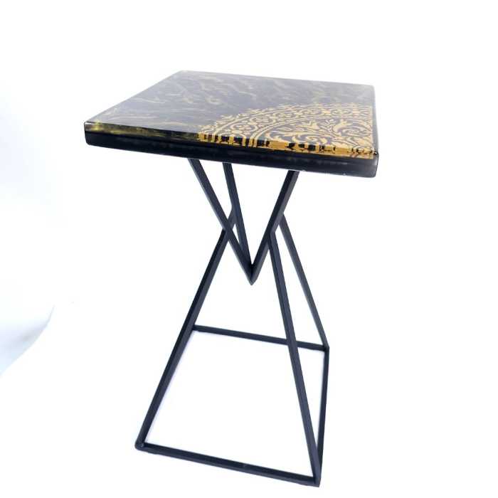 Măsuță de cafea din rășină epoxidică cu cristale de cuarț [2]