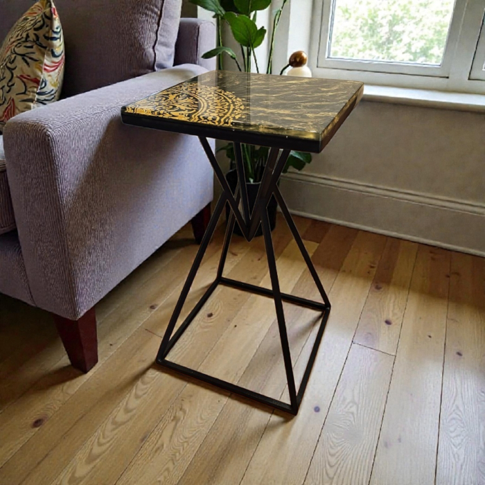 Măsuță de cafea din rășină epoxidică cu cristale de cuarț [6]