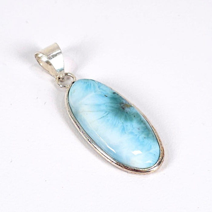 Medalion unicat din larimar natural cu montură placată cu argint – design elegant și discret [3]