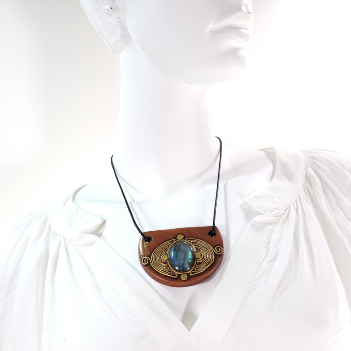 Pandantiv statement din labradorit și lut polimeric – design boho artistic handmade [12]