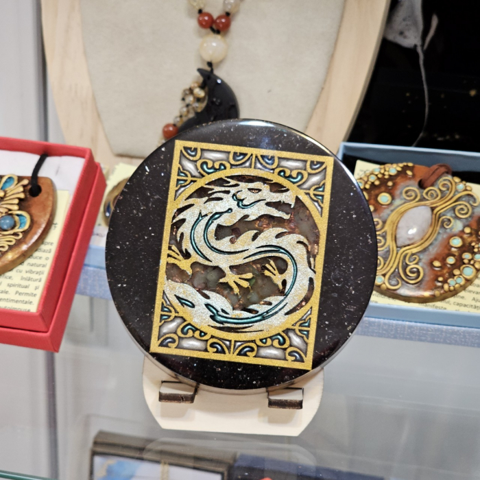 Decoratiune Dragon Vindecator din pietre naturale [5]