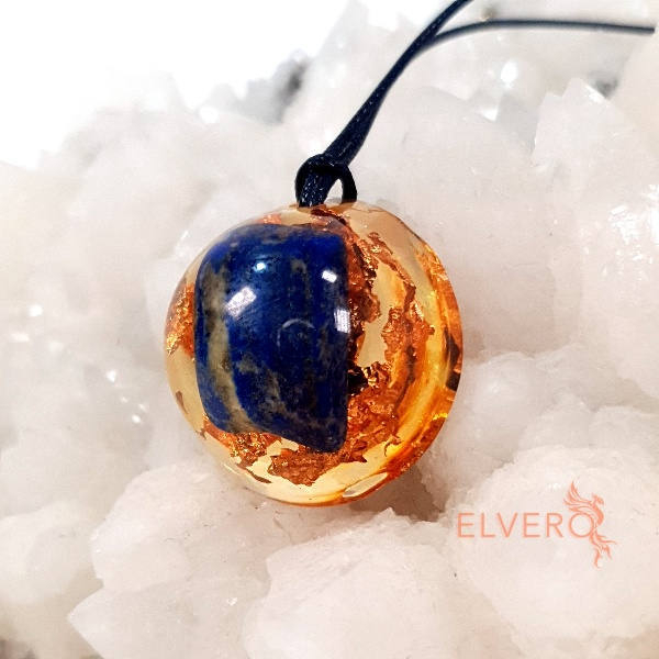 Pandantiv cu lapis lazuli si cupru [2]