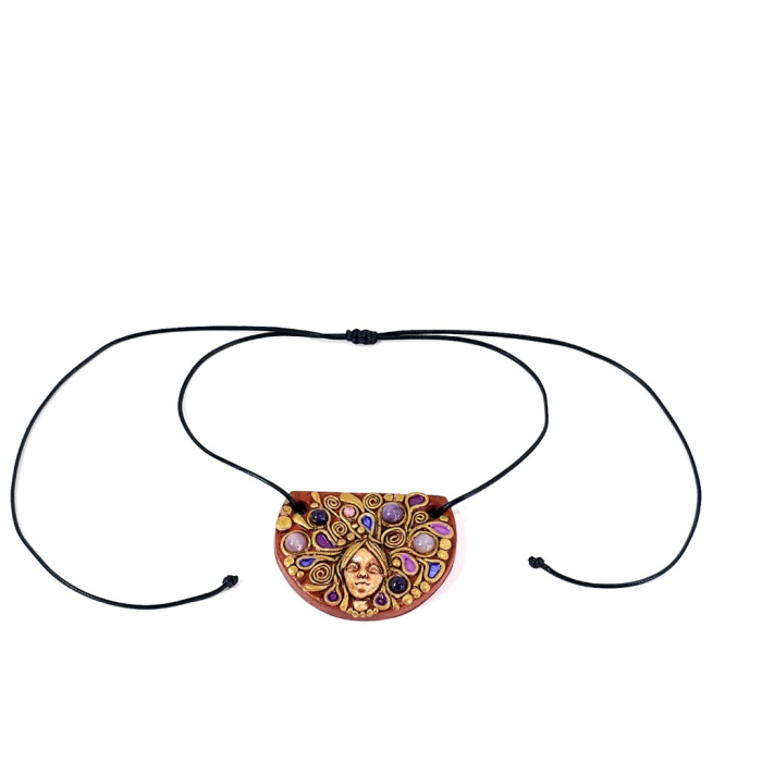 Pandantiv artistic cu față de femeie – Cuarț roz, ametist și agat, design handmade unicat [10]