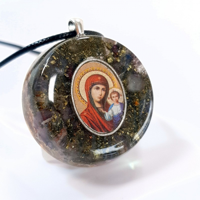 Medalion Fecioara Maria cu Pruncul, din pietre naturale [2]