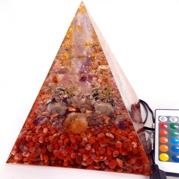 Piramida orgon pietre naturale cu leduri lumini si telecomanda [4]