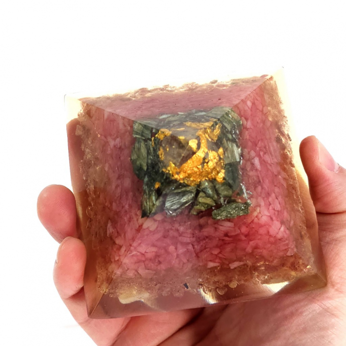 Piramida orgon din pietre naturale pentru echilibru emotional [6]