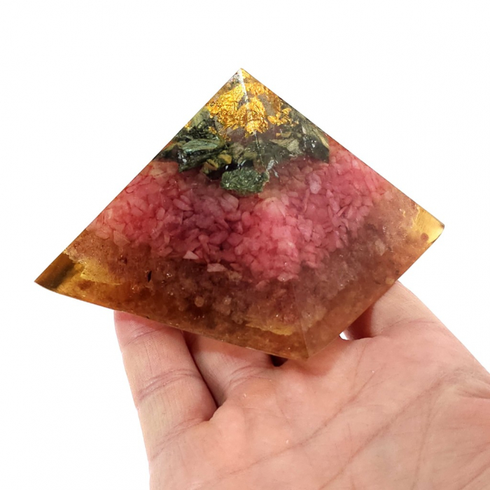Piramida orgon din pietre naturale pentru echilibru emotional [7]