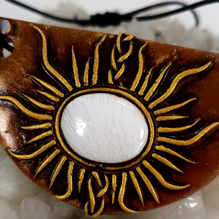 Pandantiv soare din scolecit și lut polimer – design artistic handmade cu simbol solar [3]