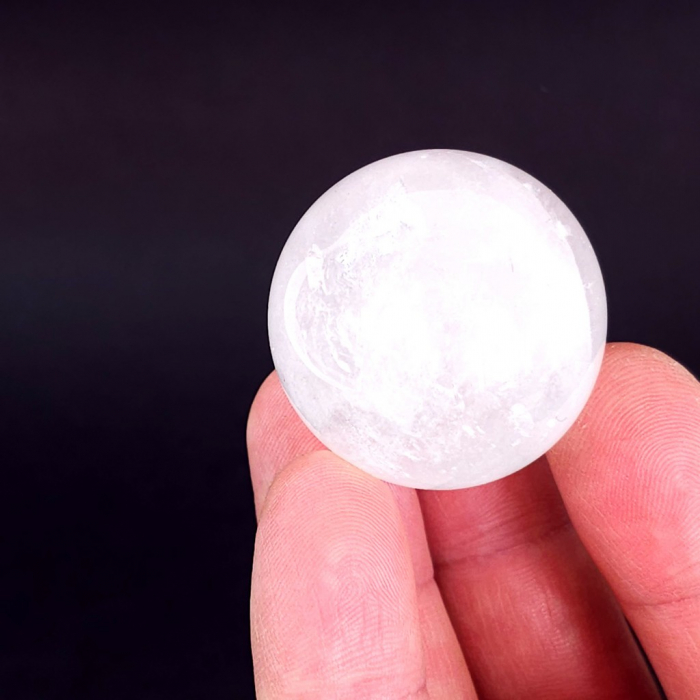 Cuart alb sfera [2]