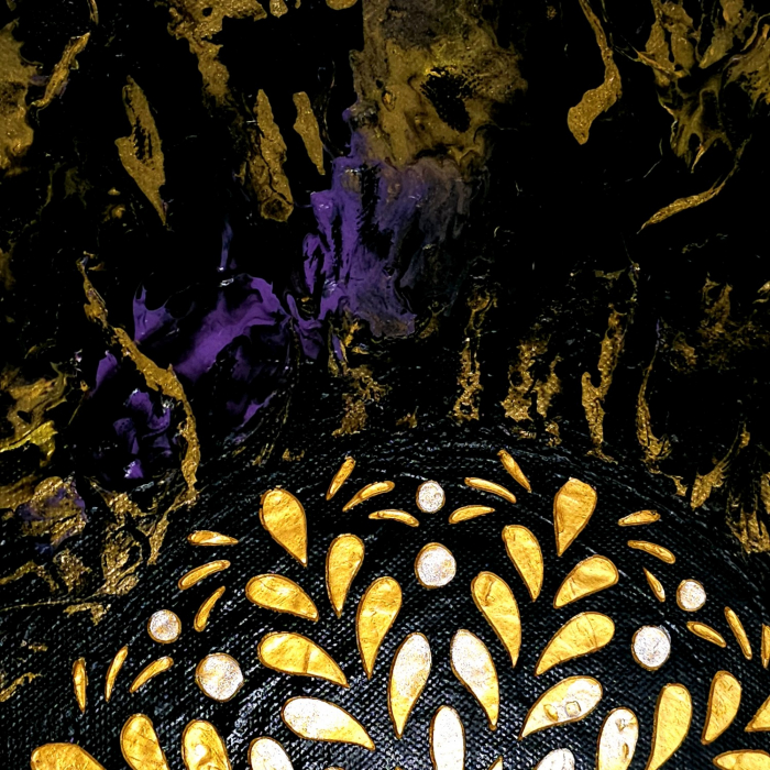 Tablou mandala aurie pe panza in culori acrilice [6]