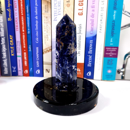 Obelisc din sodalit natural pe suport de orgon [2]