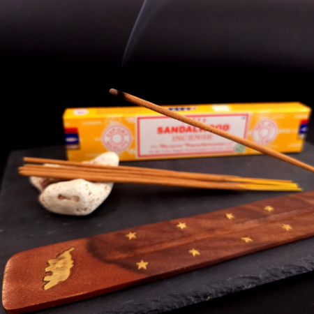 Bețișoare parfumate Satya Sandalwood lemn santal 15 gr rulate manual India, aromă lemnos-dulce sublimă, meditație relaxare [4]