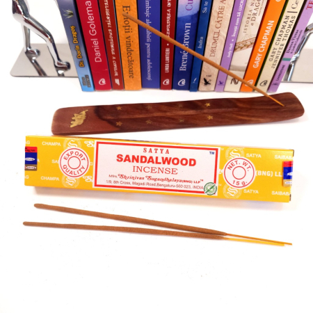 Bețișoare parfumate Satya Sandalwood lemn santal 15 gr rulate manual India, aromă lemnos-dulce sublimă, meditație relaxare [2]