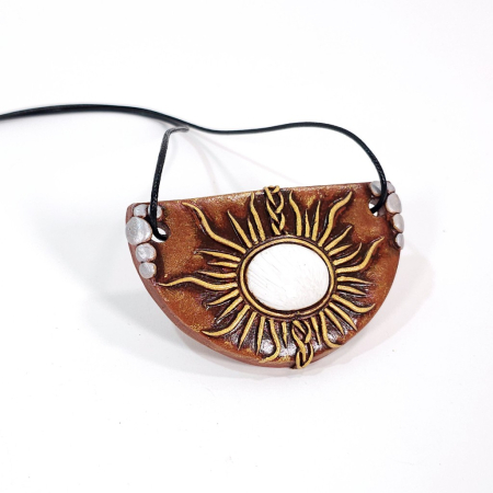 Pandantiv soare din scolecit și lut polimer – design artistic handmade cu simbol solar [3]