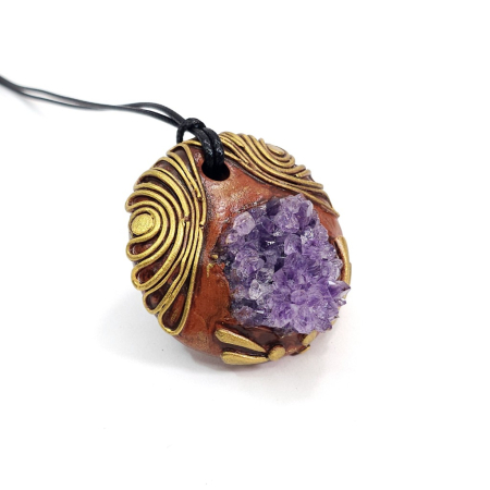 Pandantiv statement unicat din ametist druzy natural – design boho artistic handmade [1]