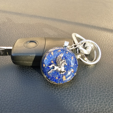 Breloc cal inaripat din pietre naturale [5]