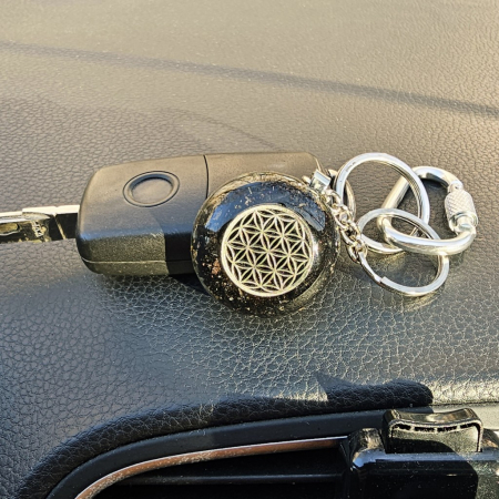 Accesoriu pentru chei din pietre naturale cu floarea vietii [5]