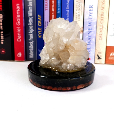 Cluster  din cuarț alb pe suport orgonic din turmalina neagră [5]
