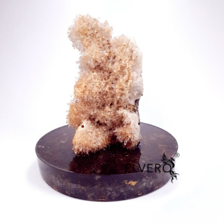 Minerale pe suport orgonic - Cluster din cuart si calcit pe disc orgonic cu turmalina neagra *