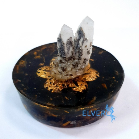 Minerale pe suport orgonic - Cluster varfuri naturale de cuart pe suport orgonic