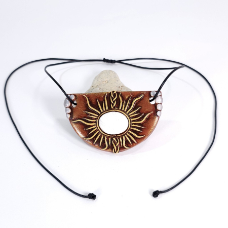 Pandantiv soare din scolecit și lut polimer – design artistic handmade cu simbol solar [7]