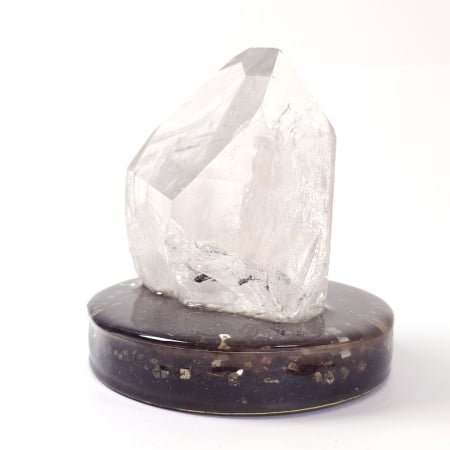 Minerale pe suport orgonic - Decor cuarț și turmalină neagră – suport orgonic, România