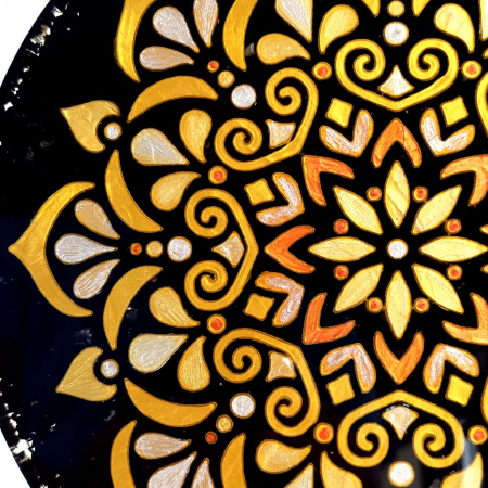 Tablou mandala aurie din pietre naturale [2]