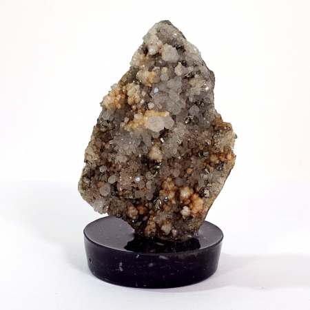 Minerale pe suport orgonic - Cristale cuart si pirită pe suport orgon turmalina neagra
