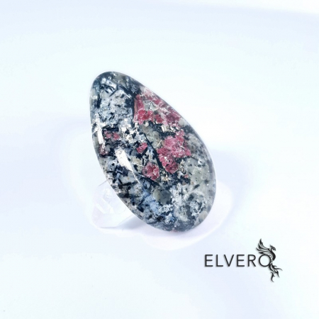 eudialit cabochon picatura [1]