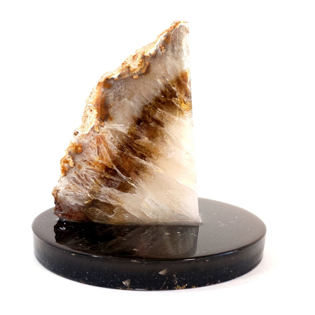 Minerale pe suport orgonic - Sectiune din geoda citrin pe suport orgon cu turmalina