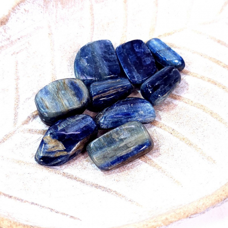 Pietre naturale rulate - șlefuite - Kianit slefuit