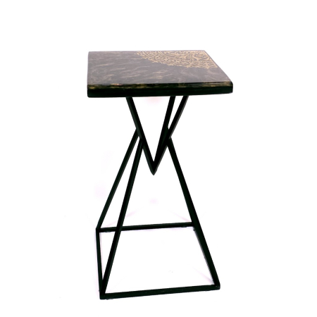 Măsuță de cafea din rășină epoxidică cu cristale de cuarț [11]