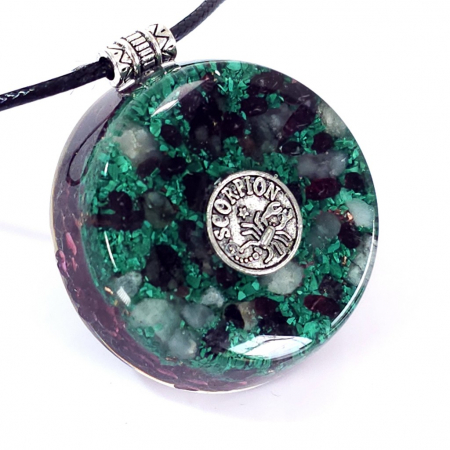 Medalion pentru zodia scorpion din pietre naturale [1]