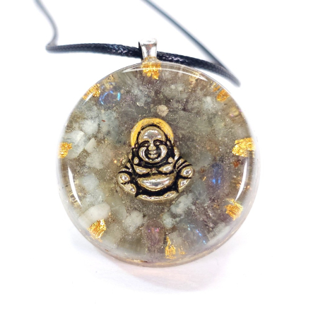 medalion zen din pietre naturale cu buddha razand fericit