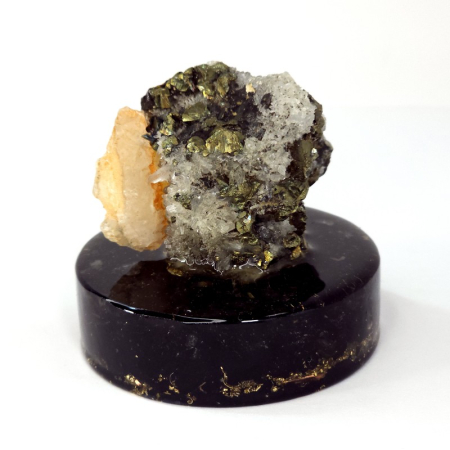 Minerale pe suport orgonic - Cuart cu pirita, calcopirita si galena