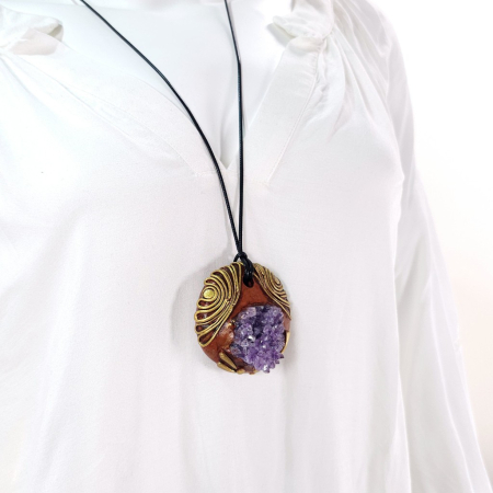 Pandantiv statement unicat din ametist druzy natural – design boho artistic handmade [10]