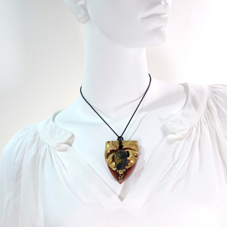 Pandantiv statement din neolit și lut polimeric – design original și handmade [10]