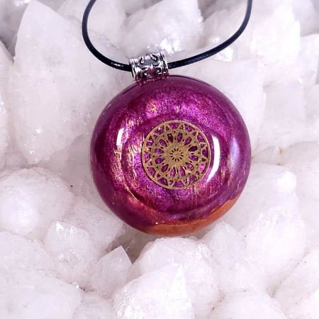 Pandantiv orgonic roșu cu mandala [1]