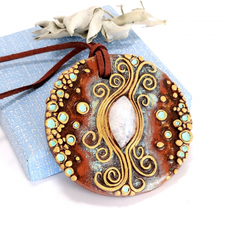 Medalion lut polimer cu piatra lunii naturala [6]