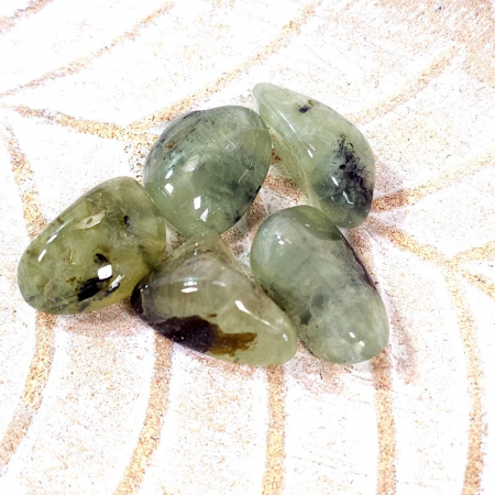 Pietre naturale rulate - șlefuite - prehnit natural