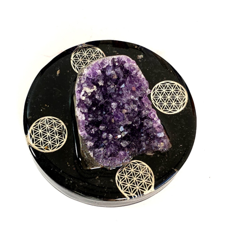 Obiect decorativ din cristale de ametist [1]