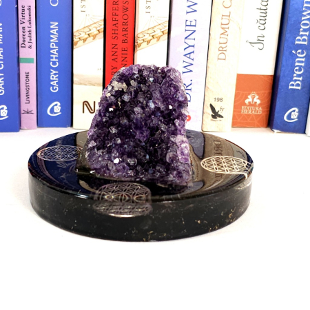 Obiect decorativ din cristale de ametist [5]